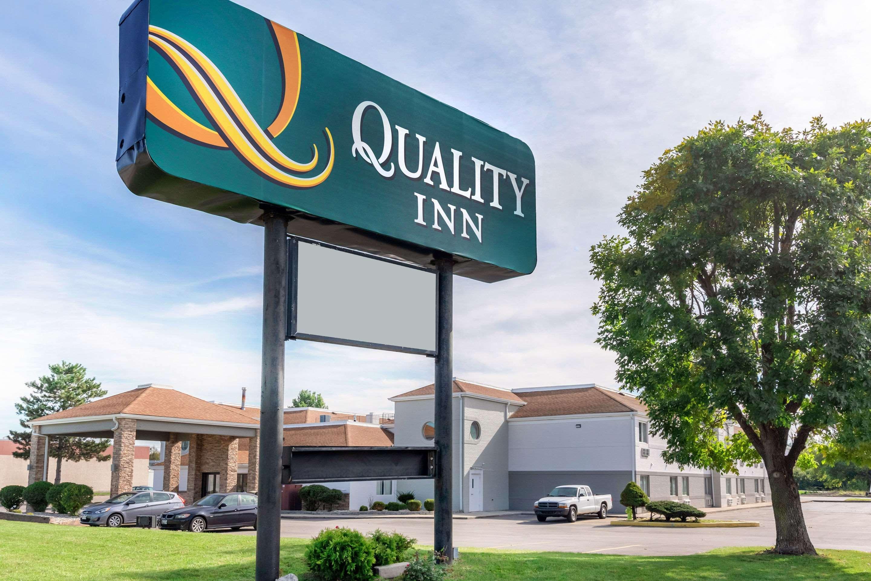 Quality Inn Фейрборн Екстер'єр фото