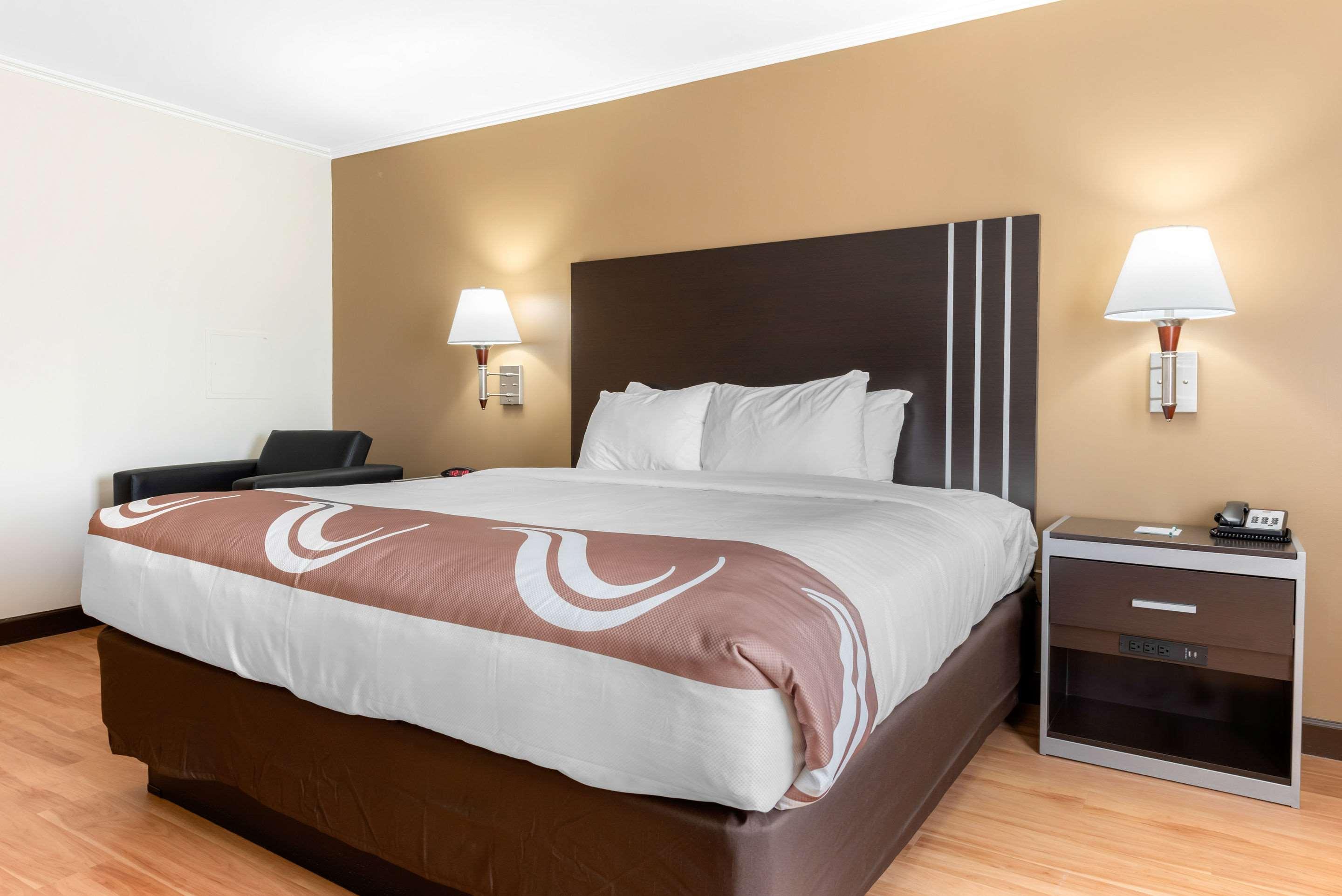 Quality Inn Фейрборн Екстер'єр фото